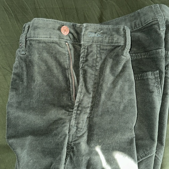 High Rise Vintage Slim Cords With Washwell (emerald green corduroy GAP pants) - Picture 4 of 7